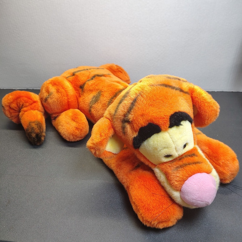 Disney Exclusive Winnie the Pooh TIGGER Massive Plush